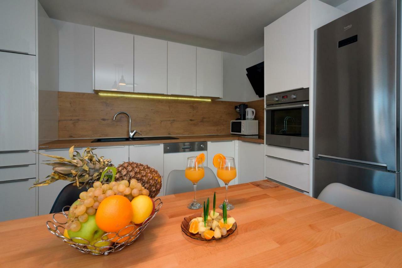Apartments Magli Kaštela Екстериор снимка