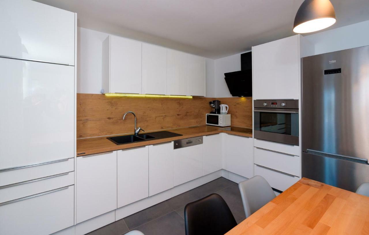 Apartments Magli Kaštela Екстериор снимка